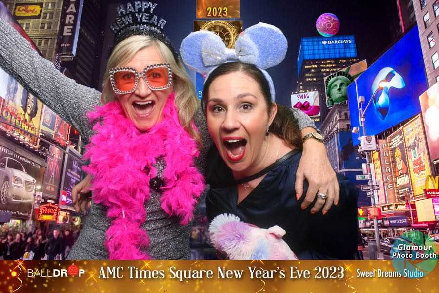 Photo Booth New Years Eve Party 2023 New York Amc Times Square