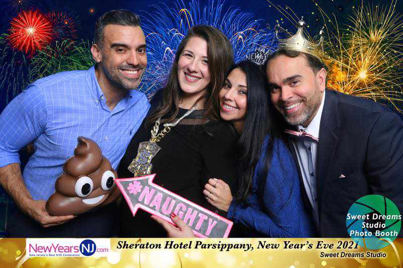 Glamour Photo Booth Fun for Biggest NYE Party 2021 in NJ at Sheraton Hotel Parsippany