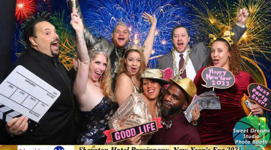 Glamour Photo Booth for New Year’s Eve Party Sheraton Hotel Parsippany NJ